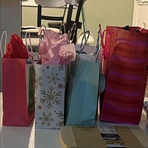 Festive Gift Bags Set - Multicolor
